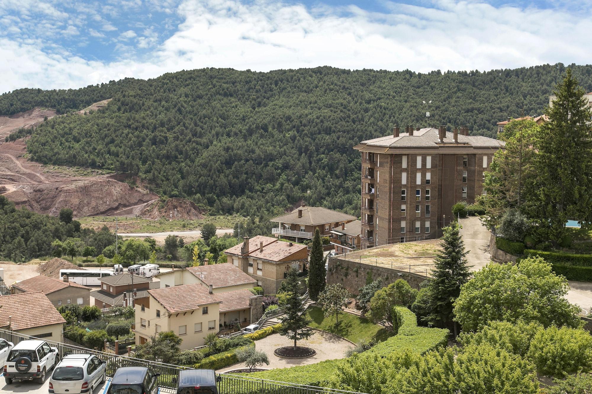 Bremon Boutique Hotel By Duquessa Hotel Collection Кардона Экстерьер фото