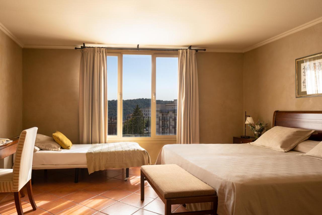 Bremon Boutique Hotel By Duquessa Hotel Collection Кардона Экстерьер фото