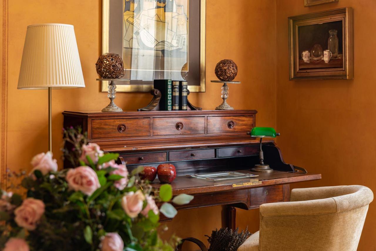 Bremon Boutique Hotel By Duquessa Hotel Collection Кардона Экстерьер фото